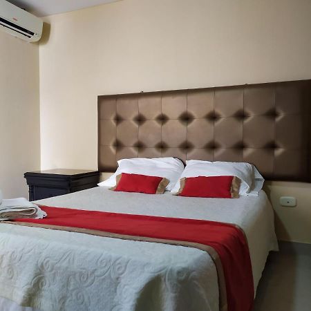 Hotel Plaza Colonial บาเยดูปาร์ ภายนอก รูปภาพ