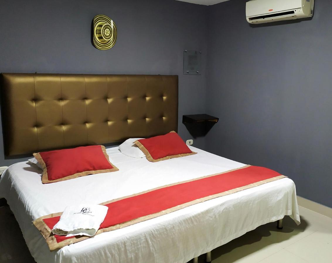 Hotel Plaza Colonial บาเยดูปาร์ ภายนอก รูปภาพ